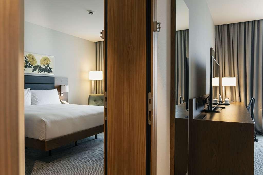 Hilton Garden Inn Tbilisi Chavchavadze Room photo